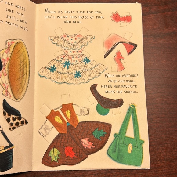 Vintage Hallmark Paper Doll “Nancy Lee” Card & Envelope - Picture 6 of 13
